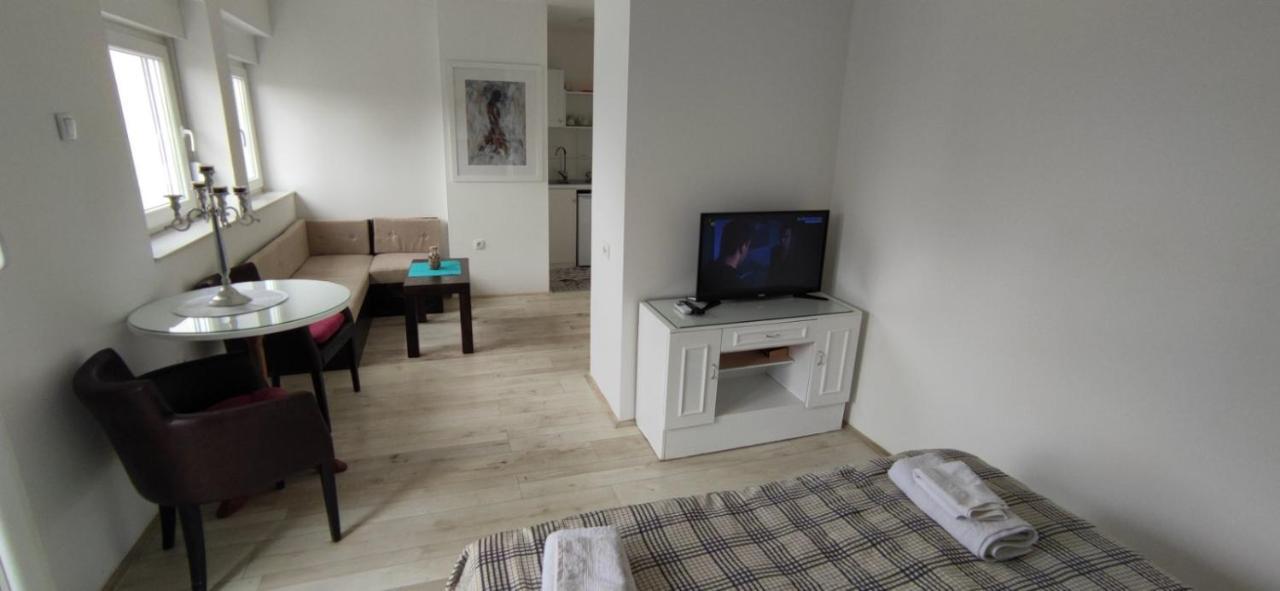 Apartman Park Trebin Dış mekan fotoğraf