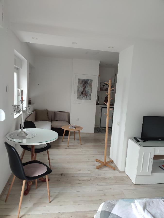 Apartman Park Trebin Dış mekan fotoğraf